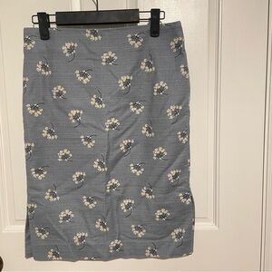Loft blue daisy print floral pencil skirt, women’s size 2